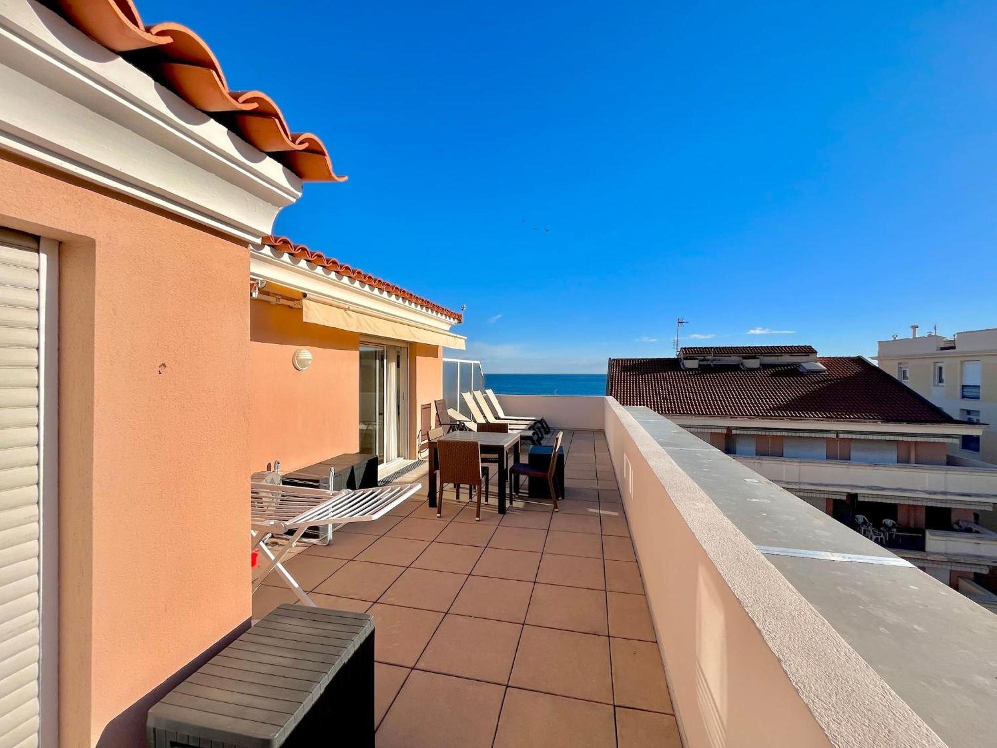 Apartament "Le Rooftop Des Rivages" Immense Terrasse, Centre Mentona Zewnętrze zdjęcie